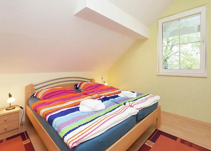 Charmante Am Thueringer Rennsteig * فراونوالد